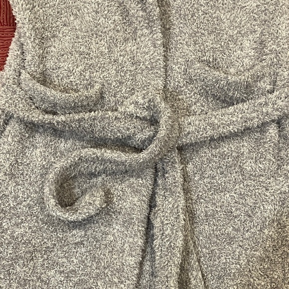 Love & Lore women’s size small / medium Gray plush Fleece Robe - Picture 10 of 11